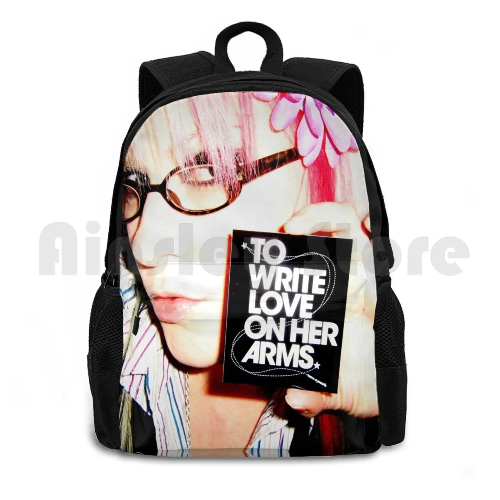 Надпись любовь на ее объятиях ваша жизнь стоит того чтобы жить. Рюкзак для