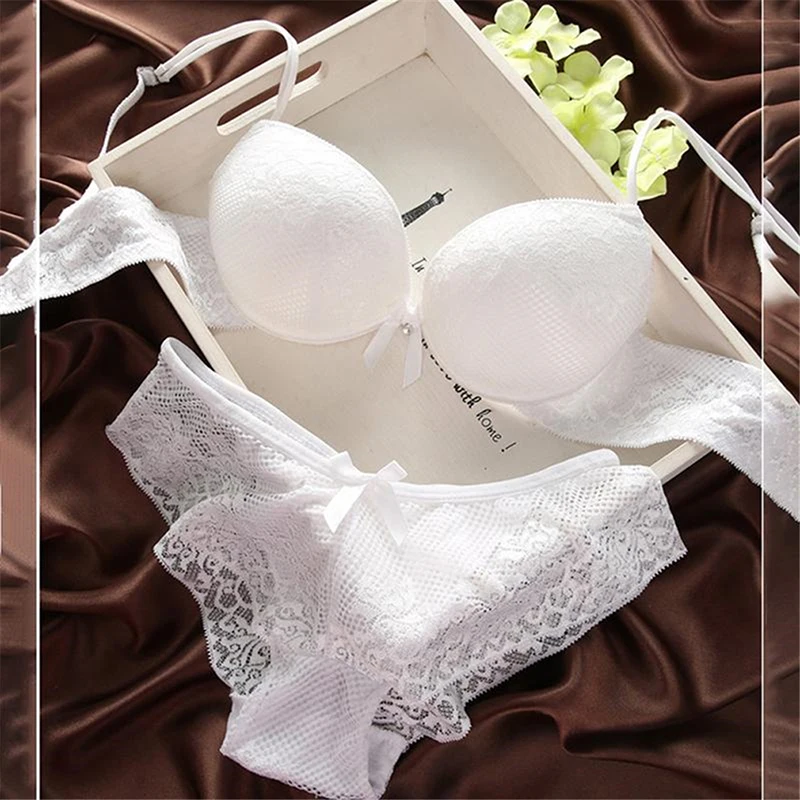 

Fashion Lace Sexy Thin Deep V-neck Push Up Underwear Hot-selling Vintage Solid Color Bra Set