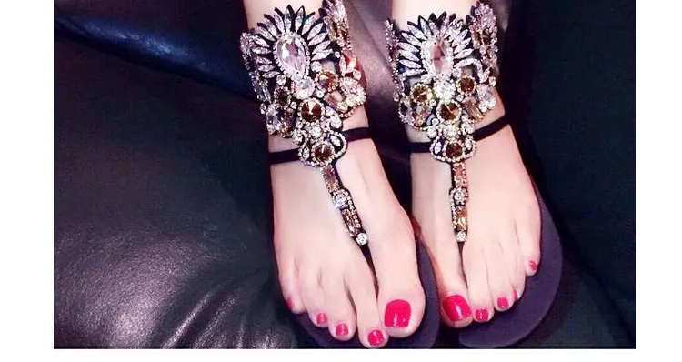 Дизайнерские Стразы вьетнамки сандалии на плоской подошве Женская обувь Женские