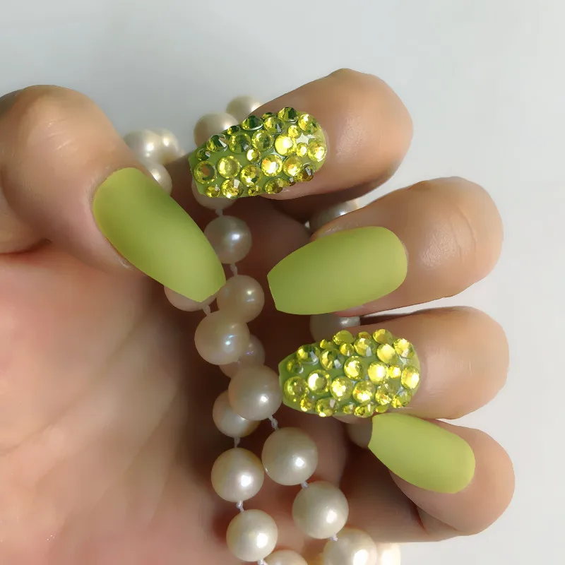 Матовые накладные ногти для наращивания ногтей 24 штуки в наборе съемные