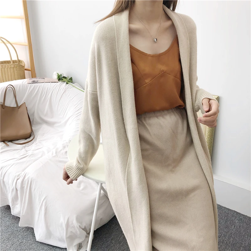 

2019 wool knit cardigan coat female autumn and winter new long section lazy wind sweater loose outside wear thickening