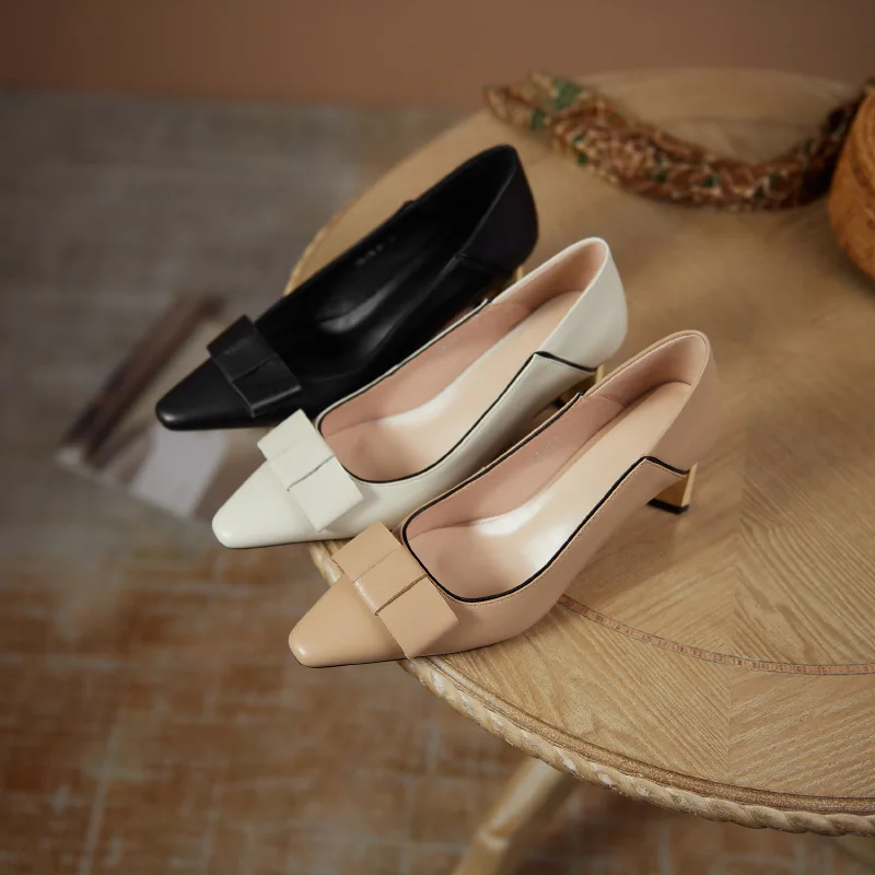 

Bowknot French retro high heels women's large size 2021 fashion pointed toe metal thick heel single shoes women