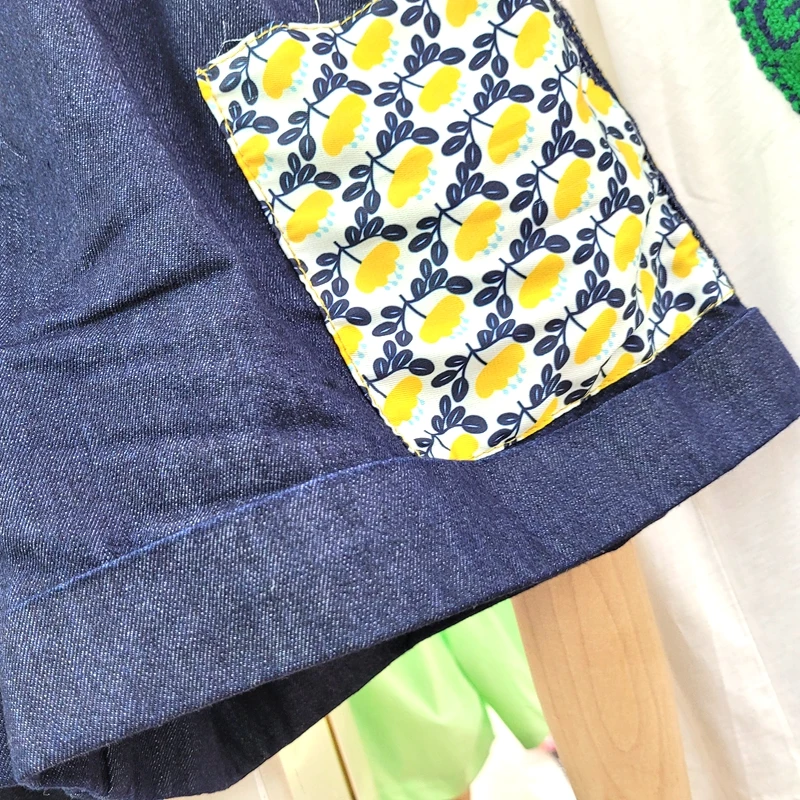 

European Colorblock Embroidery Short Women Jeans Fashion 2021 Summer New Trendy Personality High Waisted Jean Shorts for Women