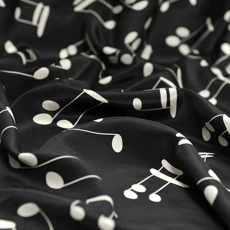 

Musical Note Silk Crepe De Chine Fabric Spring and Summer Silk Digital Printing Cloth Dress Women 's New