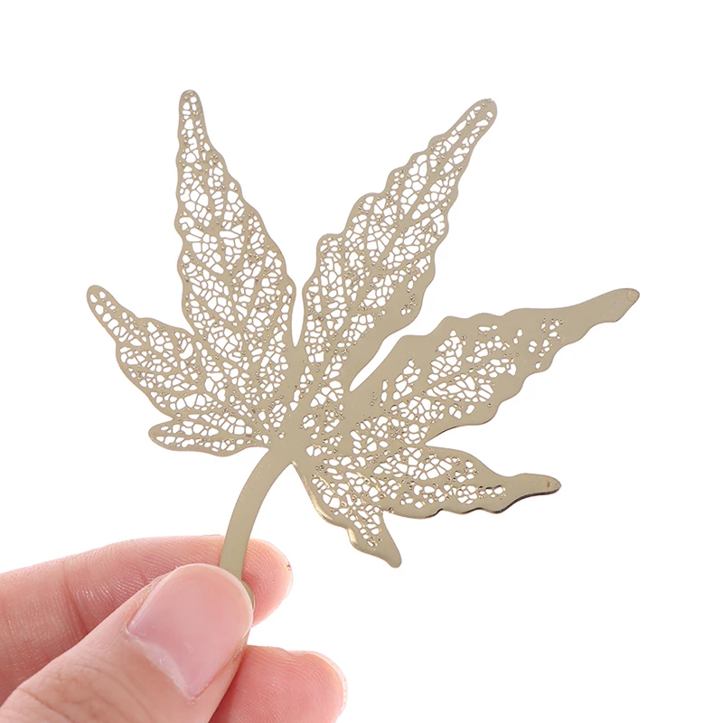 

Creative Chinese Style Golden Metal Hollow Lotus Tassel Bookmark Office Supplies