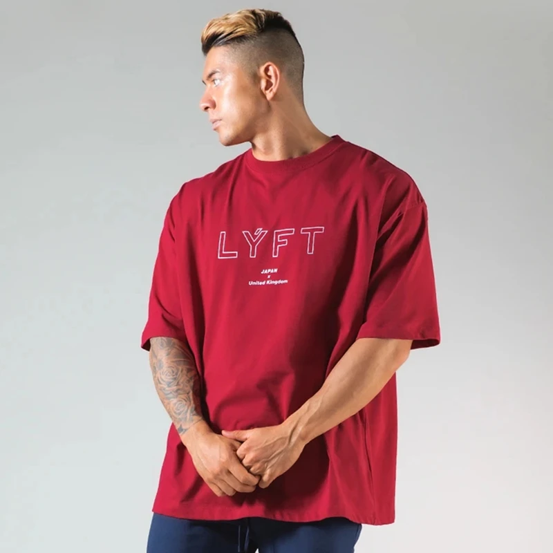 Футболка мужская с коротким рукавом и логотипом контур|Мужские футболки| |