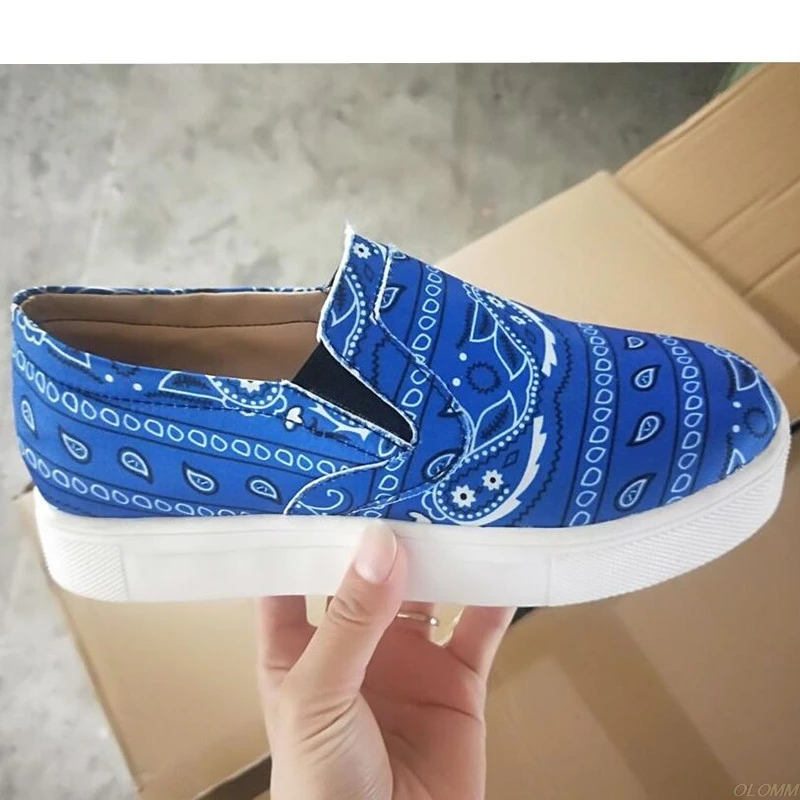 2020 Женская обувь на плоской подошве Новое летнее платье из шелка и атласа