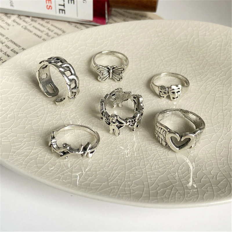 

2021 New Fashion Jewelry Peach Heart Butterfly Shape Joint Ring 5-piece metallic ring set for lightweight women