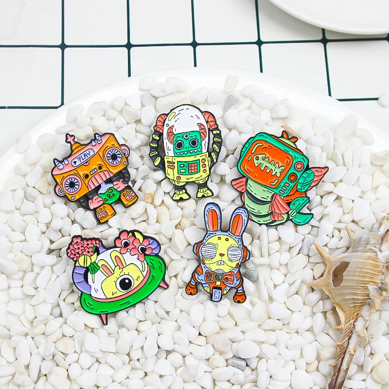 

Crocodile Robot Brooches UFO Flying Saucer Animal Robot Crocodile Rabbit Fish Cosmic Adventure Badges Jewelry Women Wholesale
