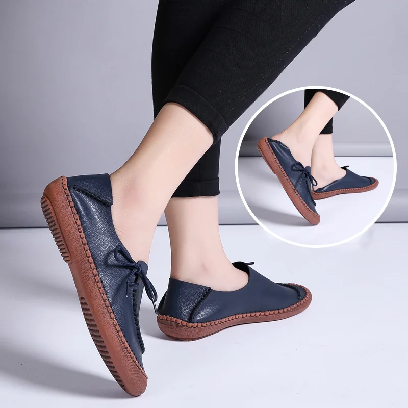 

Women Flats Mocassins Retro Breathable Cut Out Ladies Loafers Female Vintage Soft Leather Sewing Mother Shoes Shallow Plus Size