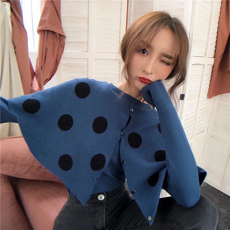 

2019 New Winter Autumn Fashion Fake two-piece Sweater Loose Large size Long-sleeved Single-breasted Pullover Sweater Top cc1144