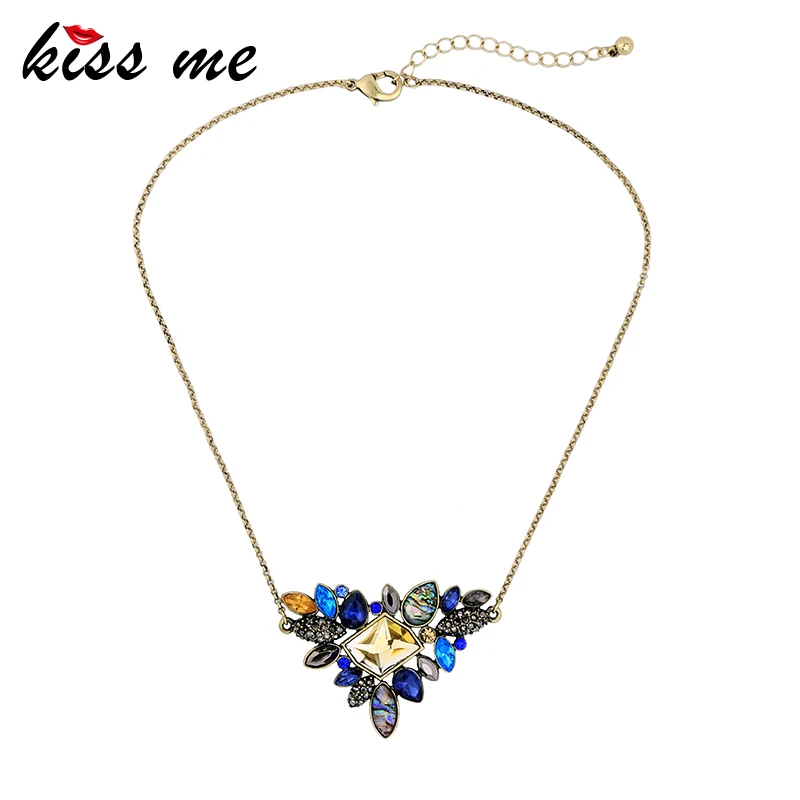 

kissme Delicate Acrylic Resin Stone Triangle Pendant Necklaces For Women Actress Same Style Vintage Necklace New Fashion Jewelry