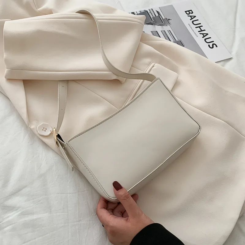 Women's bag new 2020 spring and summer Korean version ins single shoulder fashion temperament casual baguette armpit | Багаж и сумки