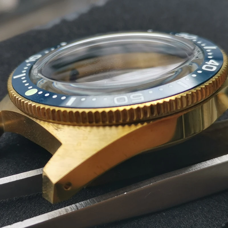 Solid Bronze 62MAS Watch Case Ceramic Bezel 300M Water Resistance Mineral Crystal Case Suitable For Japan NH35A/NH36A Movement