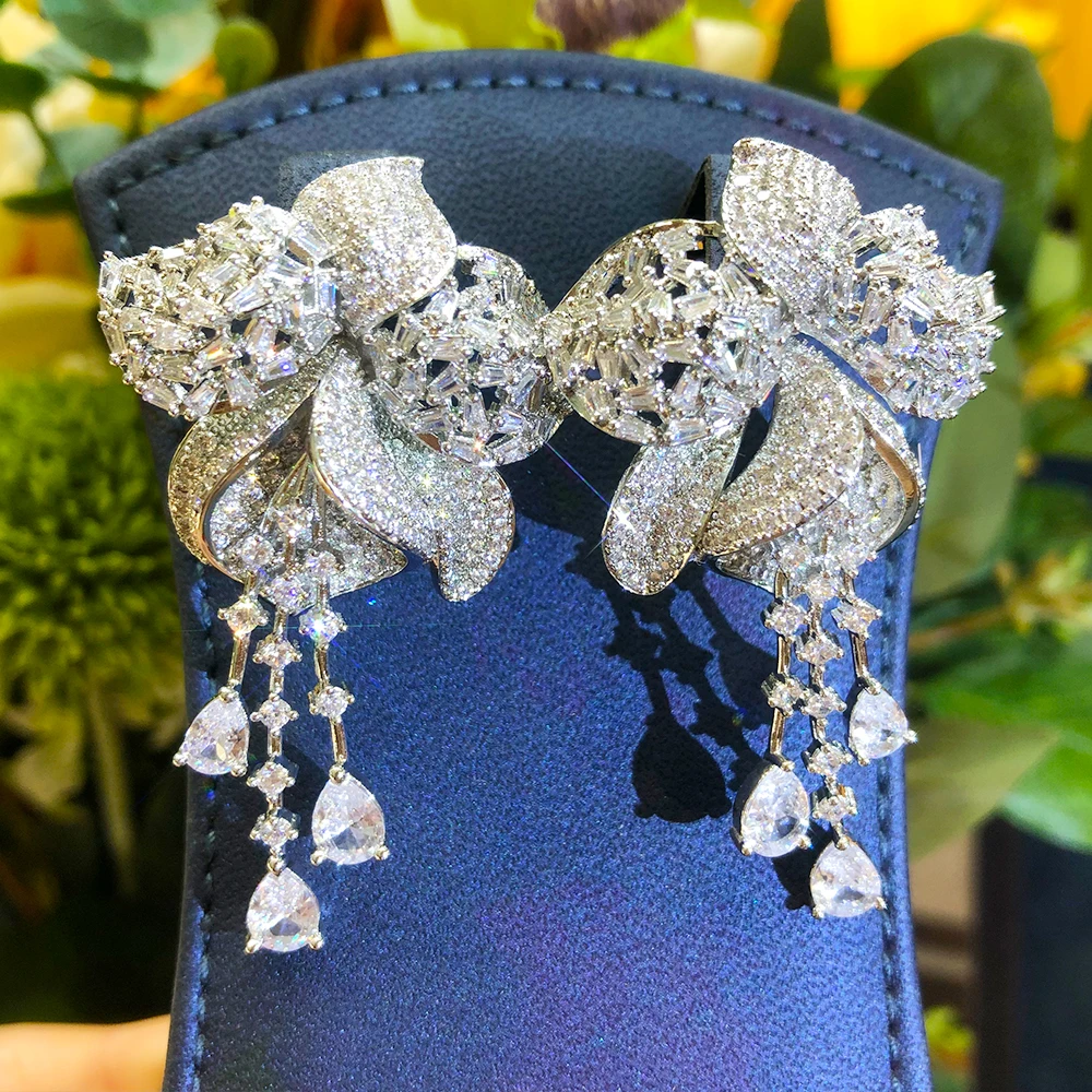 

Blachette Dubai Noble High Quality Gorgeous Shiny Zirconia Flower Pendant Earrings Women's Wedding Anniversary Daily Jewelry