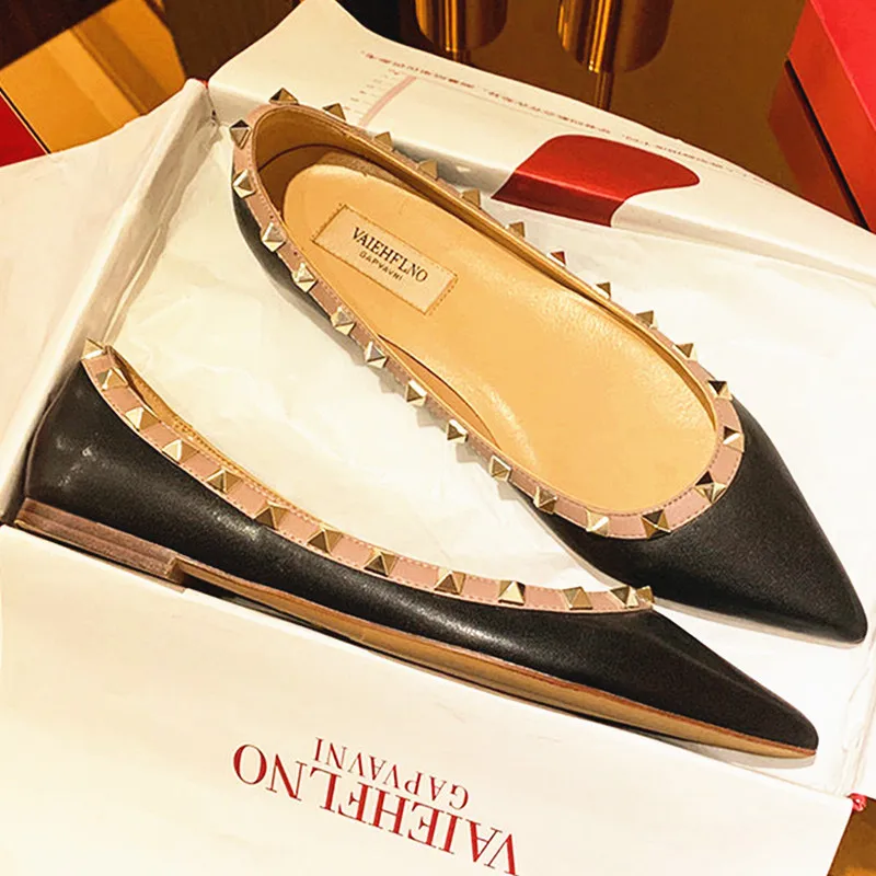 Туфли женские с заклепками Повседневная Удобная обувь на плоской подошве