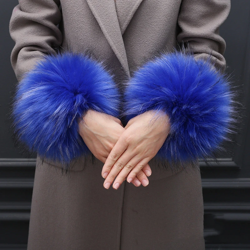 9 Winter Gloves Oversized Fur Cuffs Wrist Ring Keep Warm Windproof Cuff Bracelet Cute Wrist Set Hand Cuff Women Fingerless Gloves - Цвет: 9