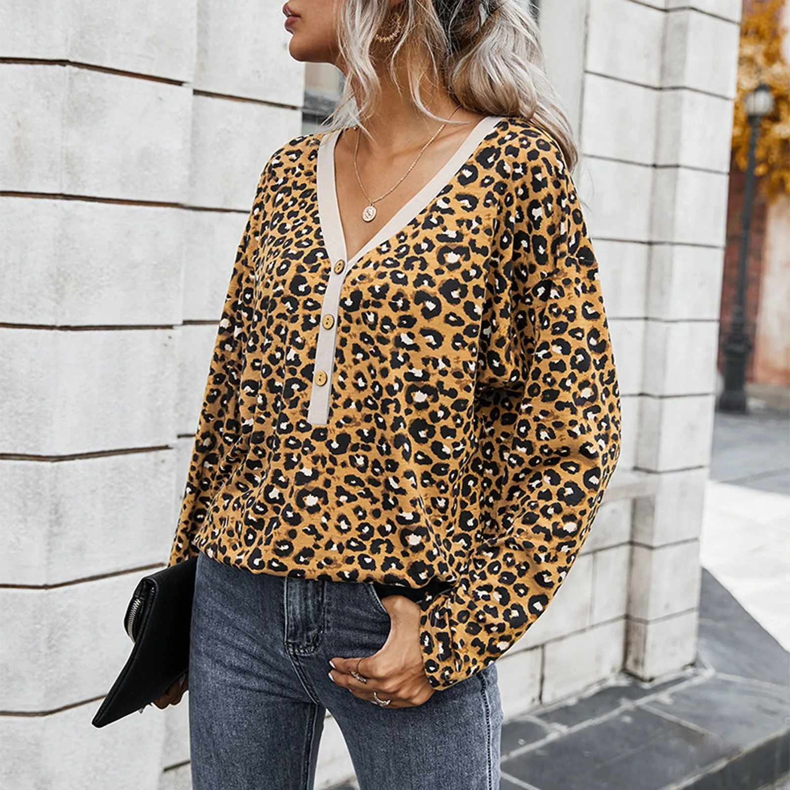 Кроп Топ женский с леопардовым принтом Модная вязаная блузка длинным рукавом