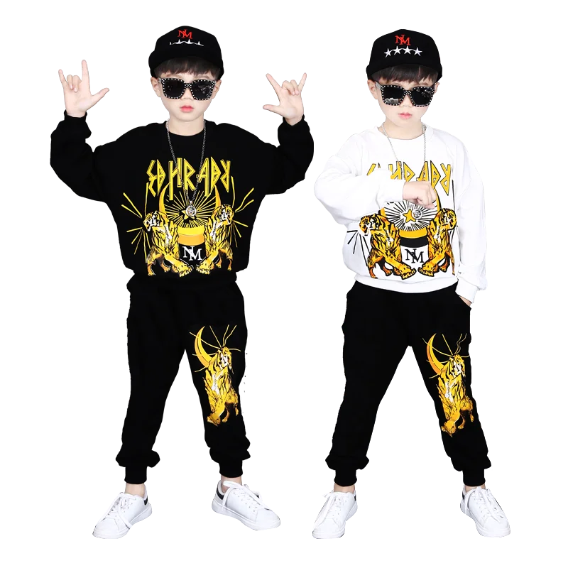 Детский спортивный костюм с длинным рукавом на возраст 10-12 лет |