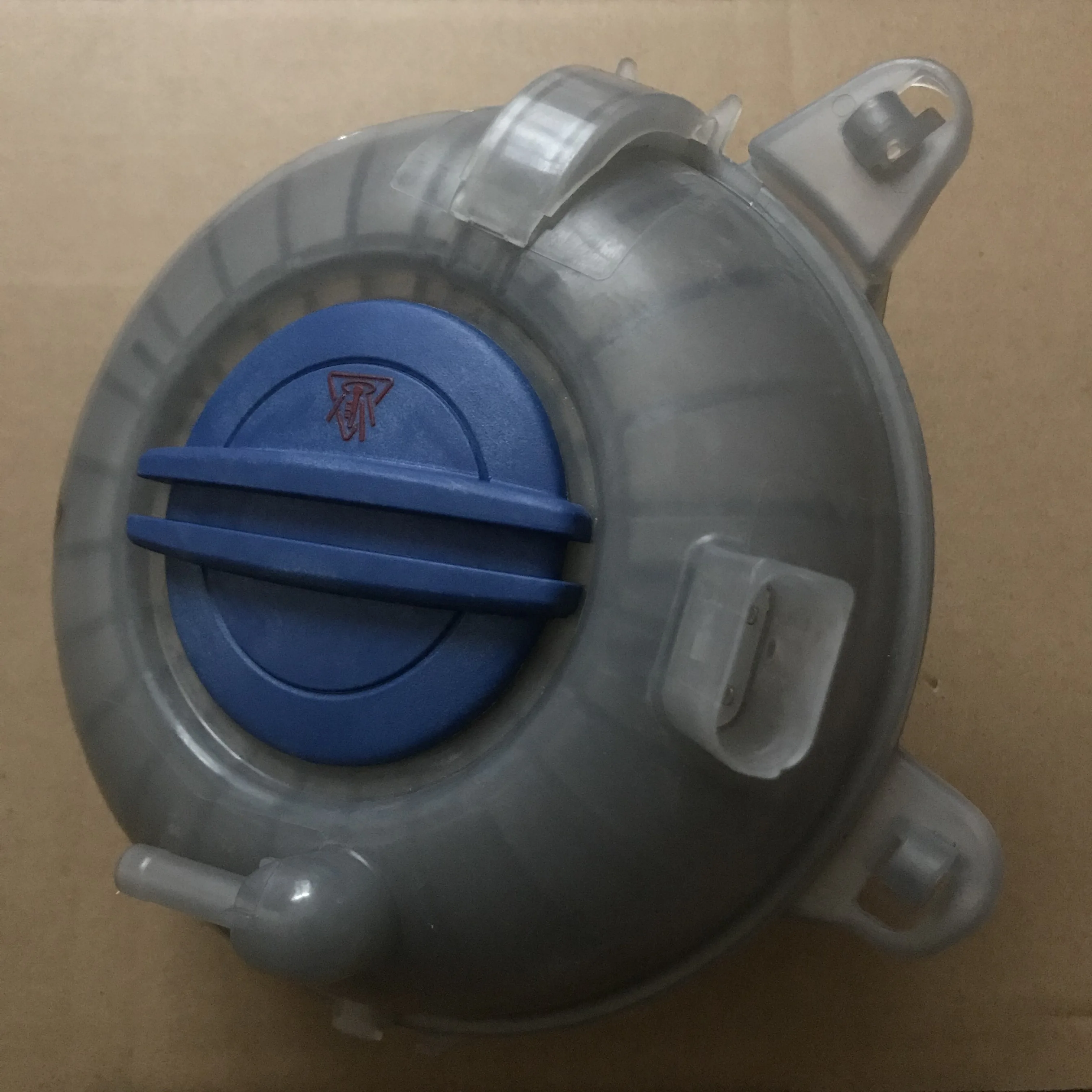Резервуар для хранения охлаждающей жидкости VW Golf Sportvan E golf GTI AUDI A3 S3 Skoda Seat Leon|tank|tank