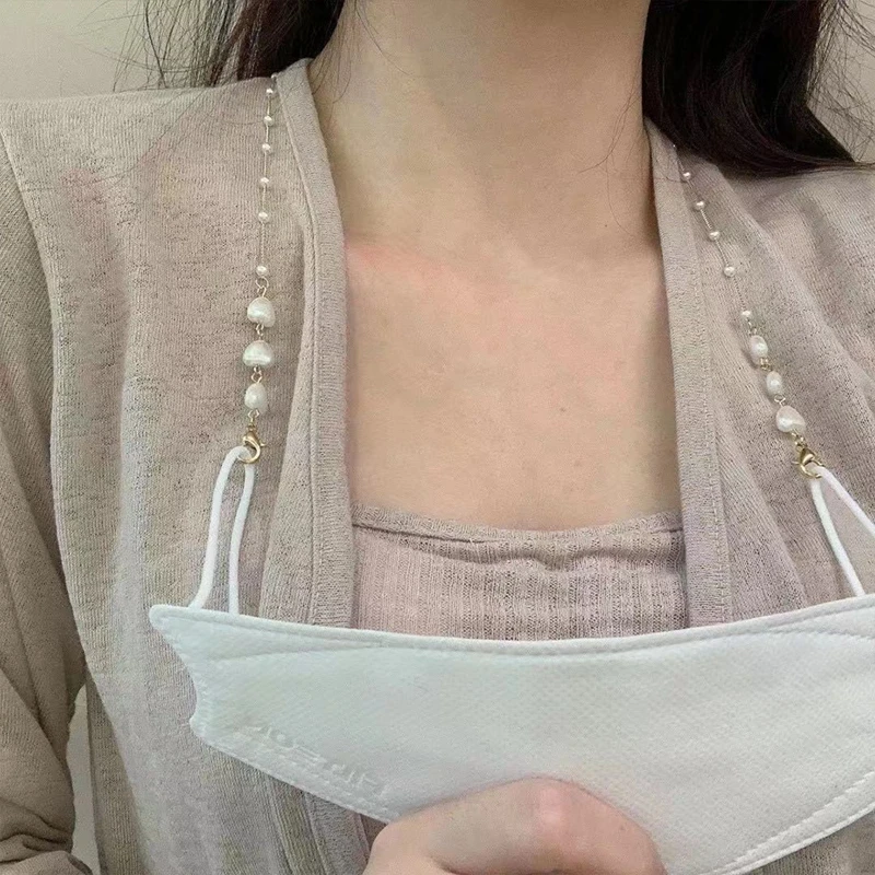 

Heart-shaped Mask Glasses Chain Elegant And Refined Beaded Trendy Women Casual Mask Sunglasses Accessory Gift for Girl Friends