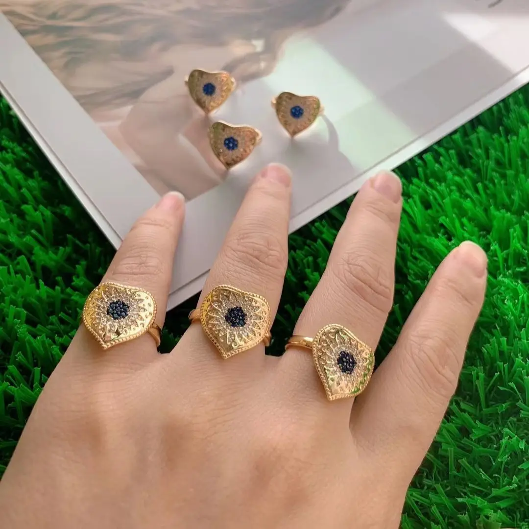 

Винтажные кольца с фианитами для женщин и девушек, набор колец в форме сердца в стиле ретро, винтажная бижутерия, женские золотые кольца, юве...