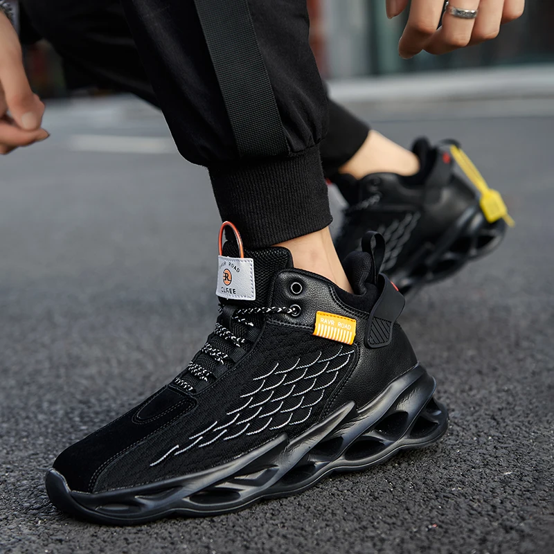 

Trend Lightweight Running Shoes for Men Breathable Man Sports Shoes Outdoor Male Sneakers Damping Jogging Athletic Trainers