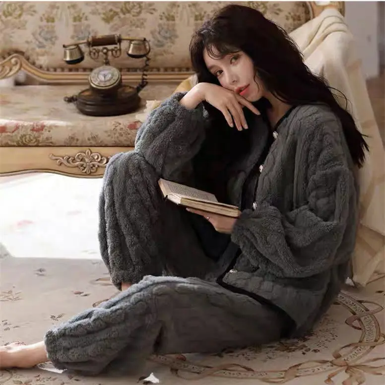 2021 New Plush Thickened Coral Velvet Pajamas Women's Autumn and Winter Flannel Winter Warm Women's Home Clothes Women's Pajamas