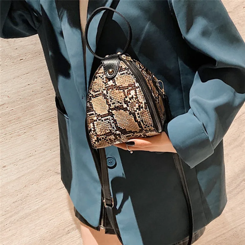 

Leopard Print Women Shoulder Bag PU Leather Fashion Design Snake Printed Female Triangle Mini Bag Handbag