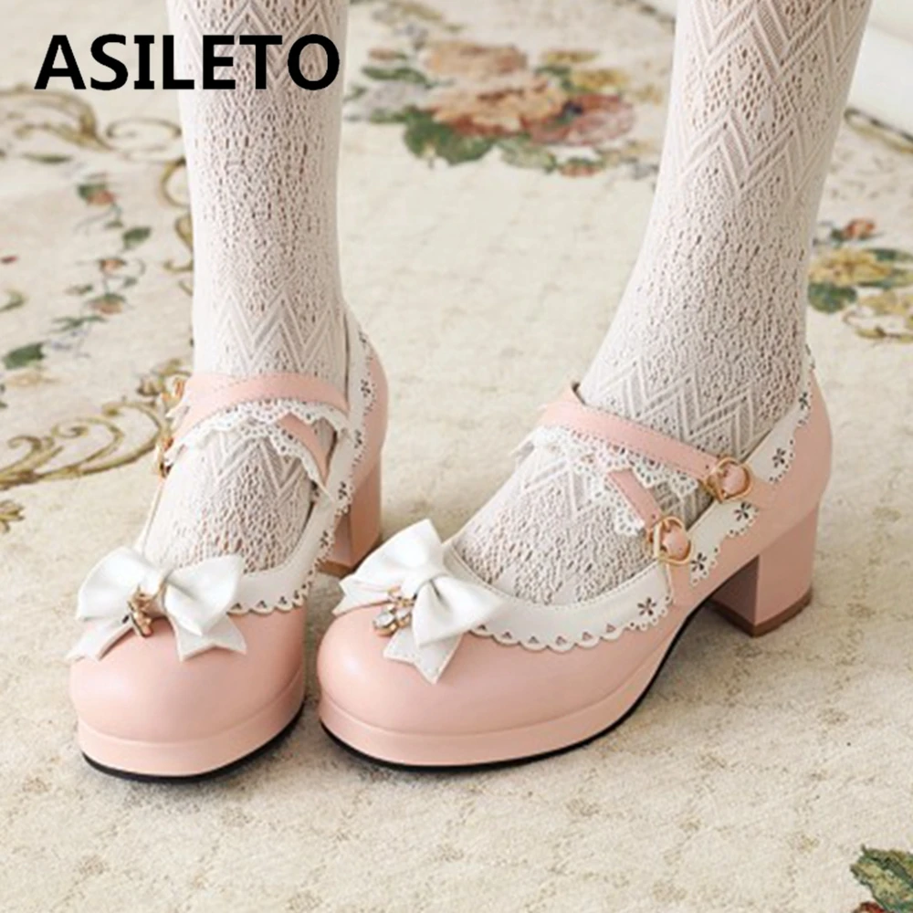 

Новинка 2021, туфли-лодочки ASILETO с круглым носком, 5,5 см, квадратный каблук, пряжка, бант, кружево, милая Лолита, кристалл, украшение, большой размер 43, для вечерние, B2375