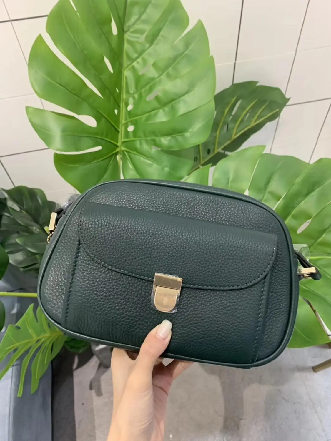 

free shipping 2020 the new style fashion and popular genuine cow leather women one shoulder bag crossbody bag24 cm6 color