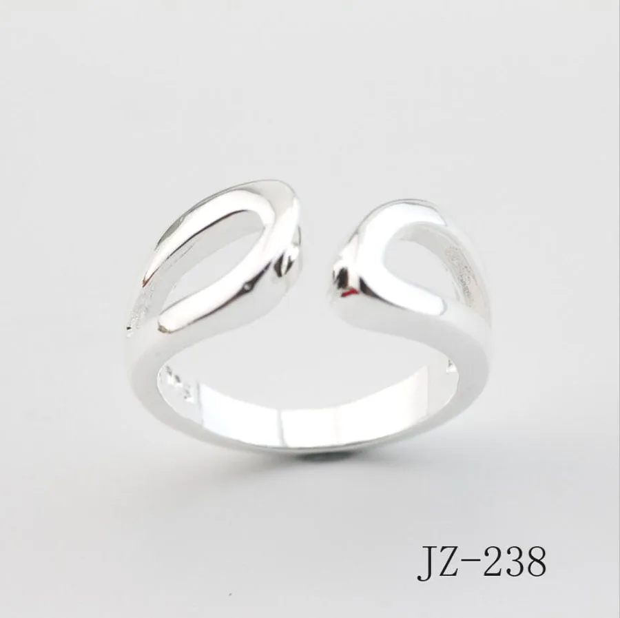 Кольцо женское из серебра 925 пробы, 1 шт.