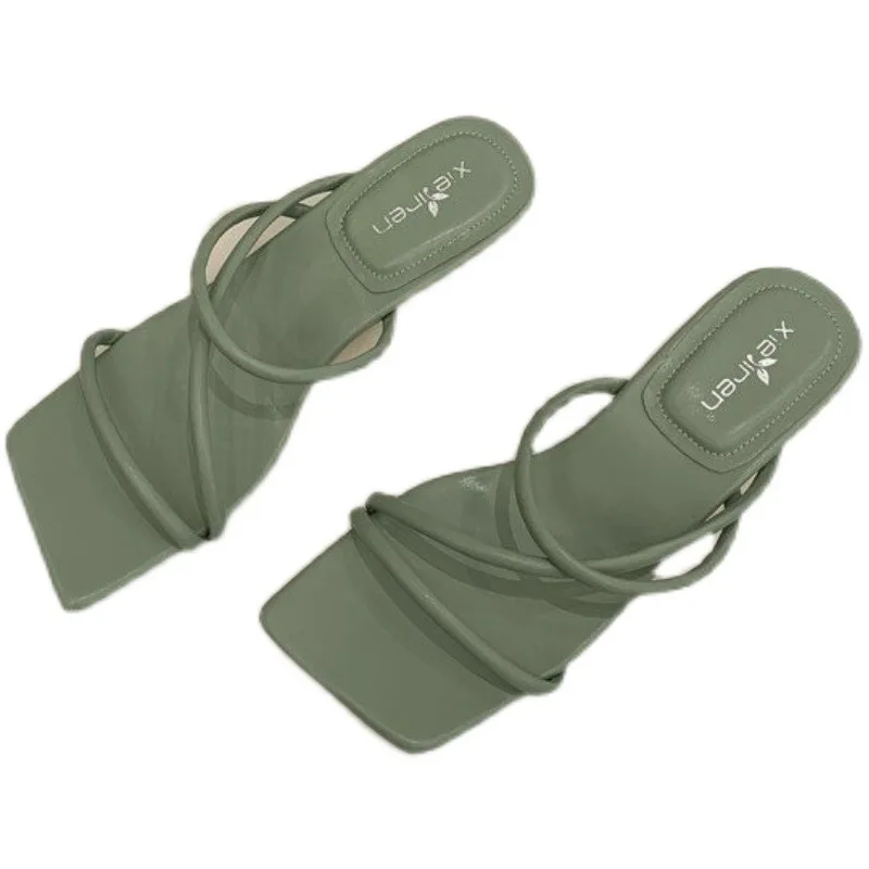 

new Korean cat heel slippers for women in 2021 summer