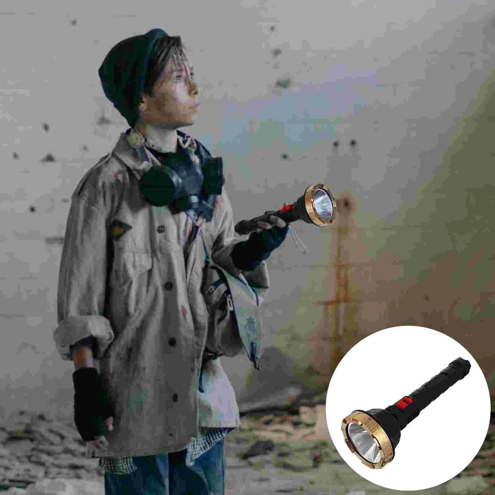 

1Set Practical Outdoor Lighting Flashlight High Brightness Zoom Flashlight