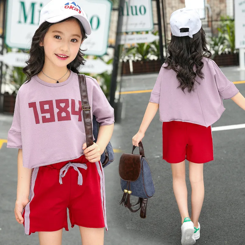 2021 летние Стиль для детей комплекты одежды школьниц Футболки с рисунками букв +