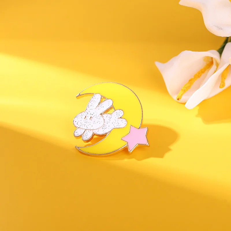 

Cartoon Cute Moon Rabbit Enamel Pins Shiny Bunny Moon Star Brooch Bag Hat Lapel Pin Badge Corsage Fashion Jewelry Gift for Kids