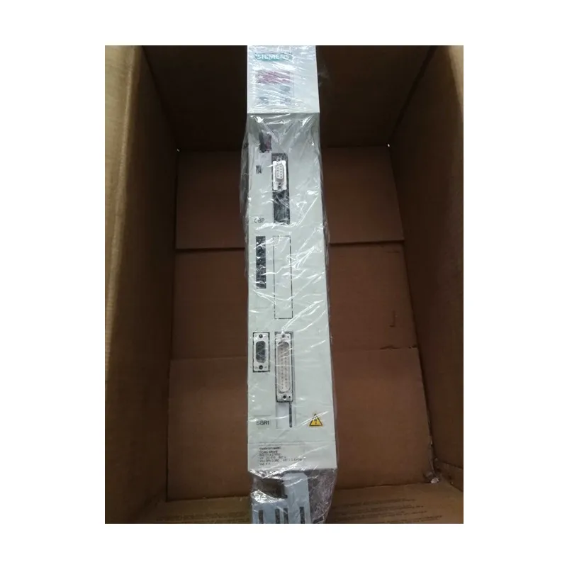 

Новый оригинальный контроллер Siemens 6SE7014-0TP50-Z = G91 + C23