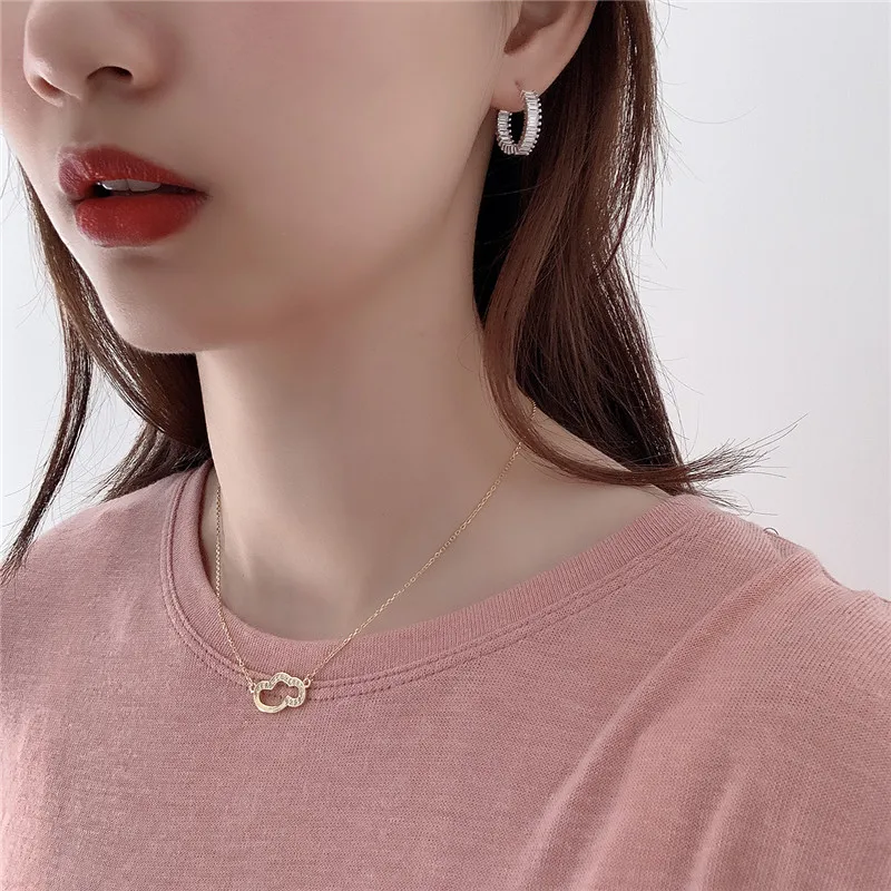 

RUIYI Real 925 Sterling Silver French Style Women Luxury Diamond Cloud Pendant Necklace Simple Female Chic Gold Color Necklace