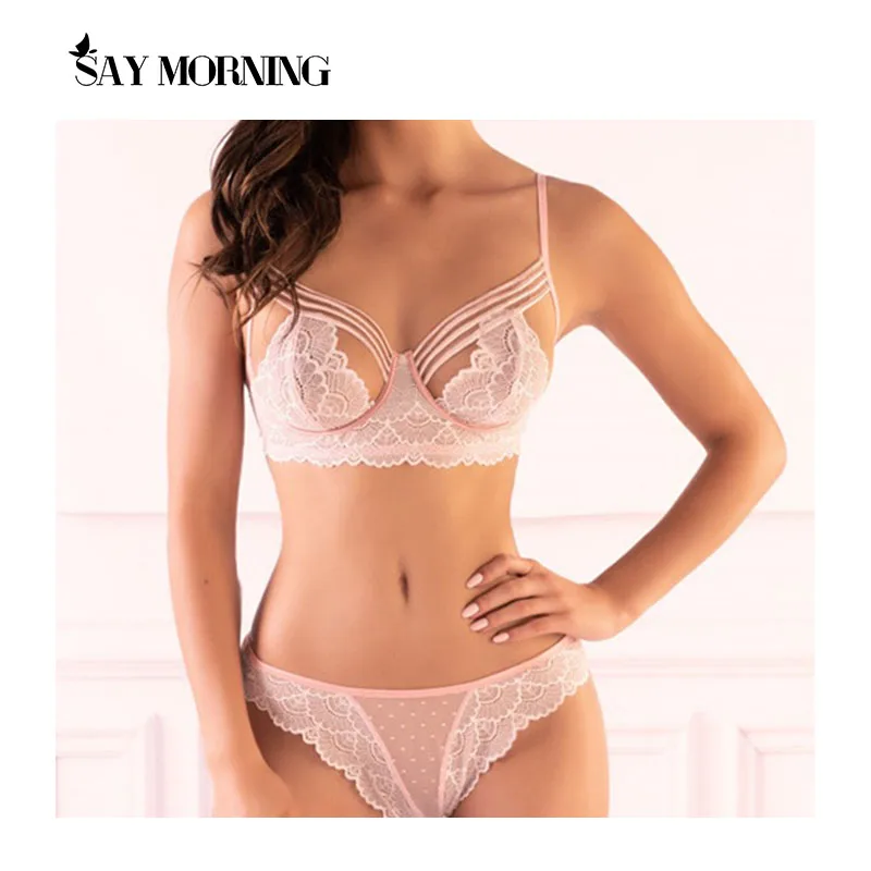 Комплект женского кружевного прозрачного нижнего белья с косточками и трусиками