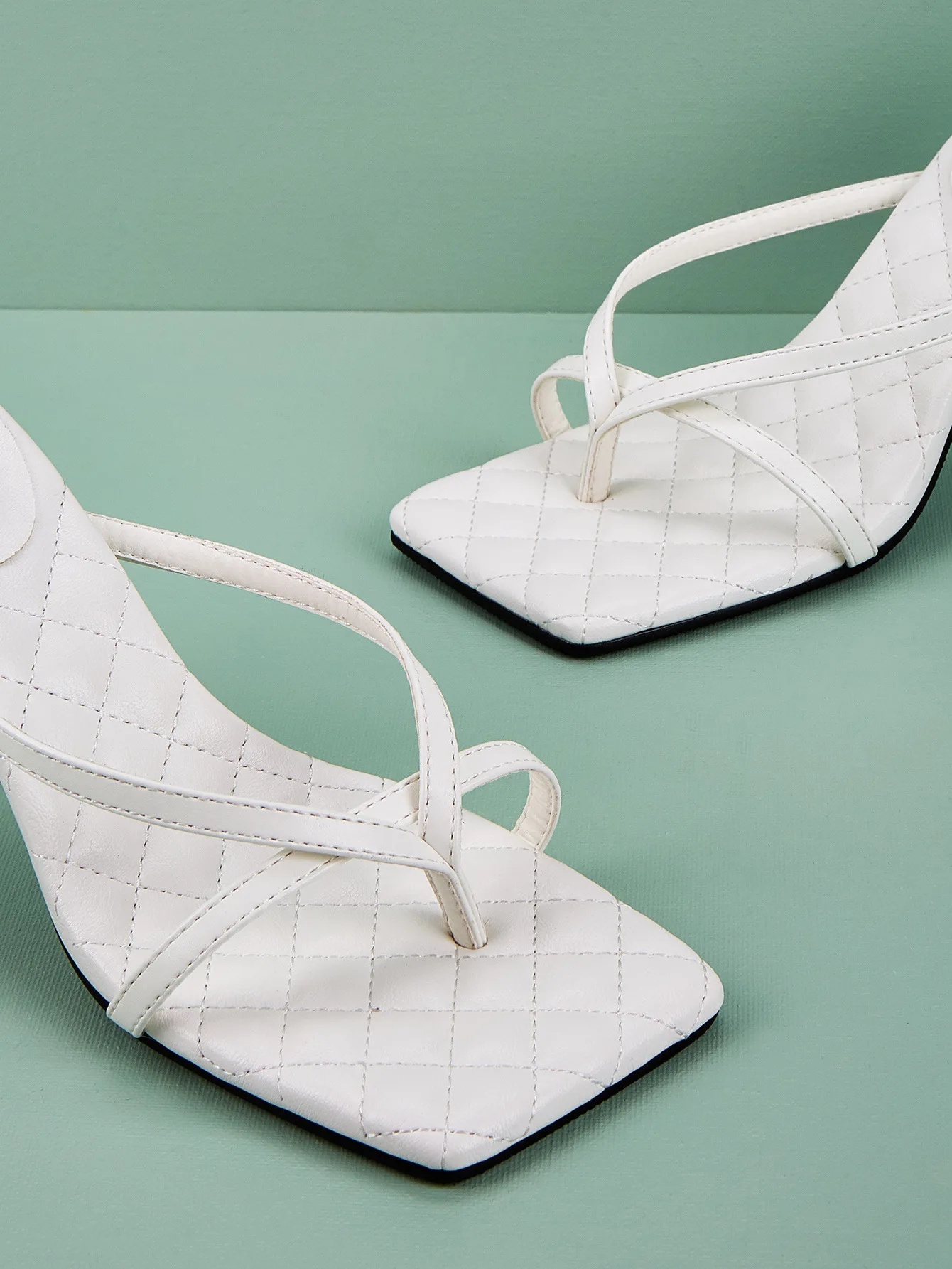 

Flip flops women high heels summer slippers Slipper for women sexy square toe clear sandals shoes Women Slides Slipper Shoe