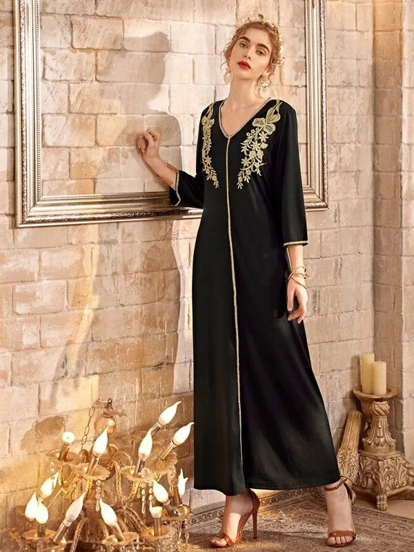 

Muslim Fashion Dress Women Prayer Ramadan Black Long Dresses Female V-neck Embroidered Dress S-XL