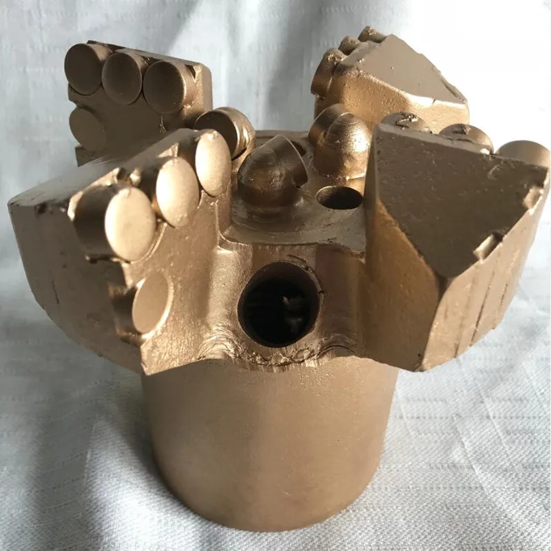 Сверло-ступень с четырьмя крыльями для бурения скважин PDC Drag для горных работ и геологических исследований на угольных месторождениях.