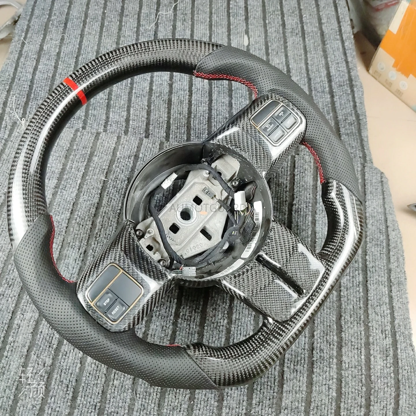Фото Для Jeep Grand Cherokee Compass Wrangler Patriot 2011 2012 2013 2014 2015 2016, рулевое колесо из углеродного волокна №5