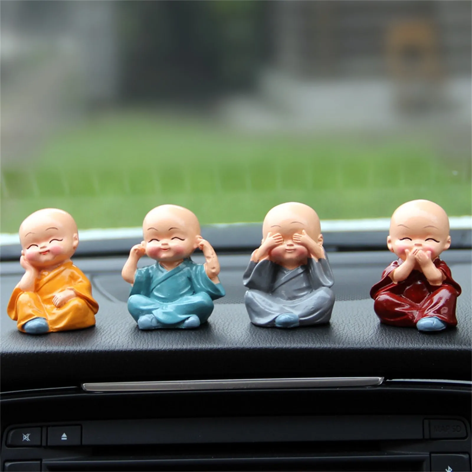 

Resin Miniature Small Monk Ornaments Craft Accessories Family Office Car Decoration 4PCS Home Decor Decoracion Para El Hogar