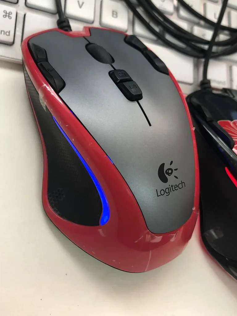 Мышь Logitech G300 Проводная игровая 9 перезаряжаемых программируемых кнопок |