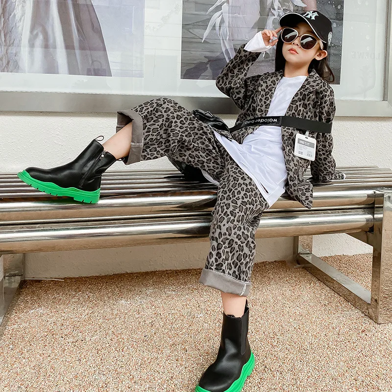 

Сетчатый красный костюм для девочек с леопардовым принтом Новинка Осень 2021 Детская куртка и брюки в иностранном стиле для девочек из двух п...