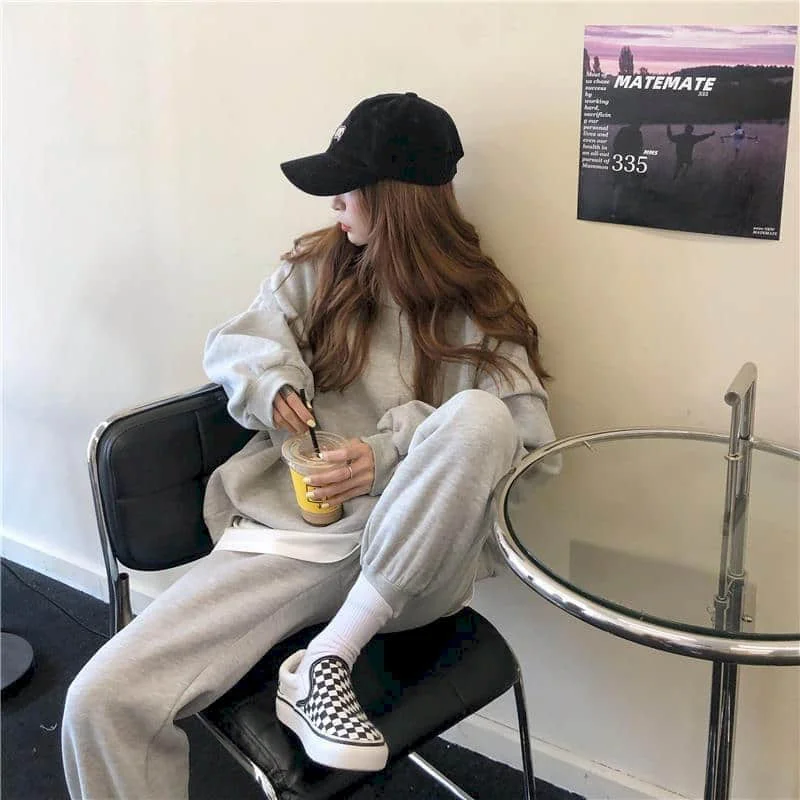 

New Autumn Winter Casual Velvet Pullover And Pants Women's Suits Grey Velvet Solid Trousers And Sweatshirs Two-Pieces Sets