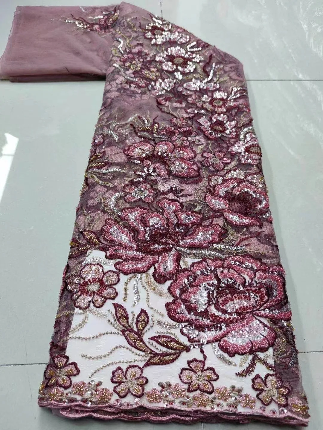 Роза цветное 3D ручной работы из бисера цветок розы с кружевом и пайетками платье