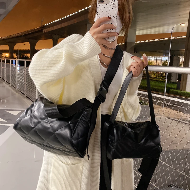

Luxury Crossbody Bag For Women 2021 Quilted Yoga Bag Soft Brand Women Shoulder Bag Colid Color Schoolbag Retro Messenger Bag