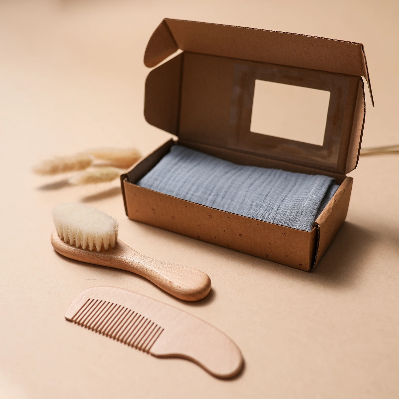 

Baby Towel Bath Toy Set For Newborn Gifts 100% Cotton Double Sided Blanket Wooden Comb Brush Baby Teether Bath Gift Product Toys